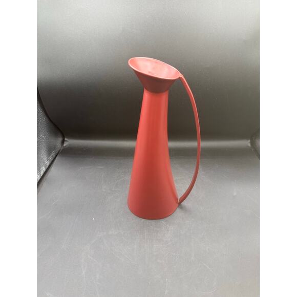 Threshold Red Metal Vase – great condition - Picture 1 of 7